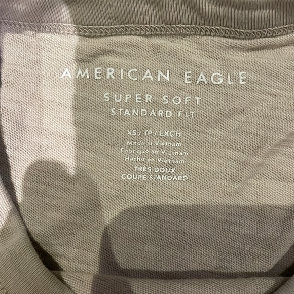 Pack Of 5 Men’s Xs Tees 3 American Eagle, 1 Abercrombie, and the other is H&M - Picture 10 of 10
